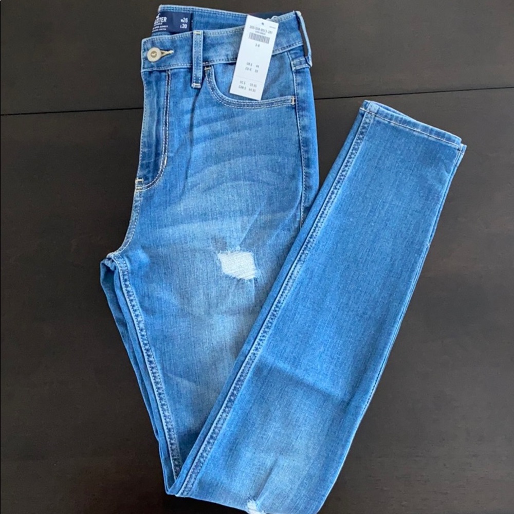NWT High-Rise Super Skinny Jeans